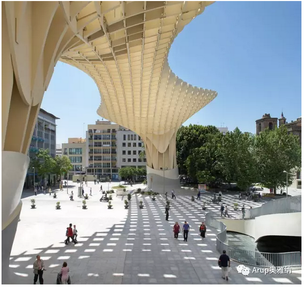 世界上最大木结构之一：西班牙都市阳伞